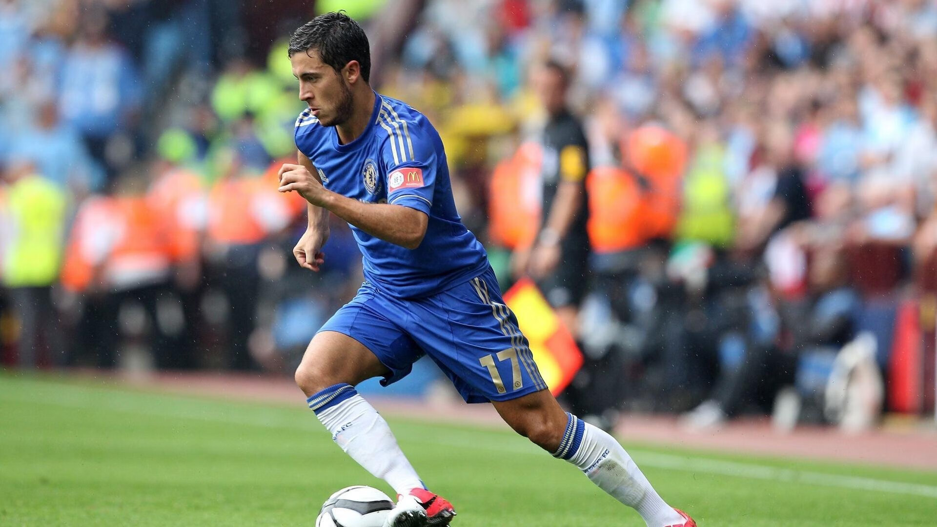 开云APP-欧冠决赛之夜，库里彻底打爆防线